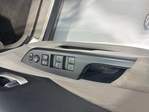 Used 2013 Honda CR-V EX image 9