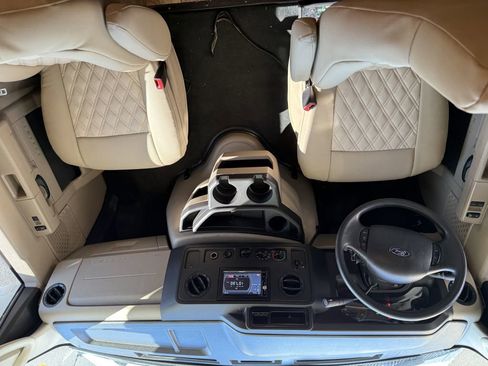 Used 2016 Ford E-450 and Econoline 450 Super Duty w/ Motorhome Prep Package image 37