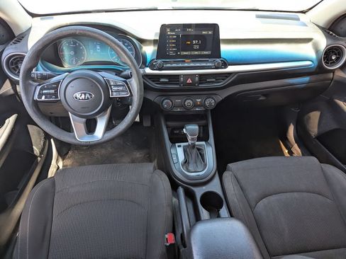 Used 2020 Kia Forte LXS FWD image 28