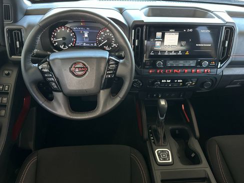 Used 2026 Nissan Frontier PRO-4X AWD/4WD image 13