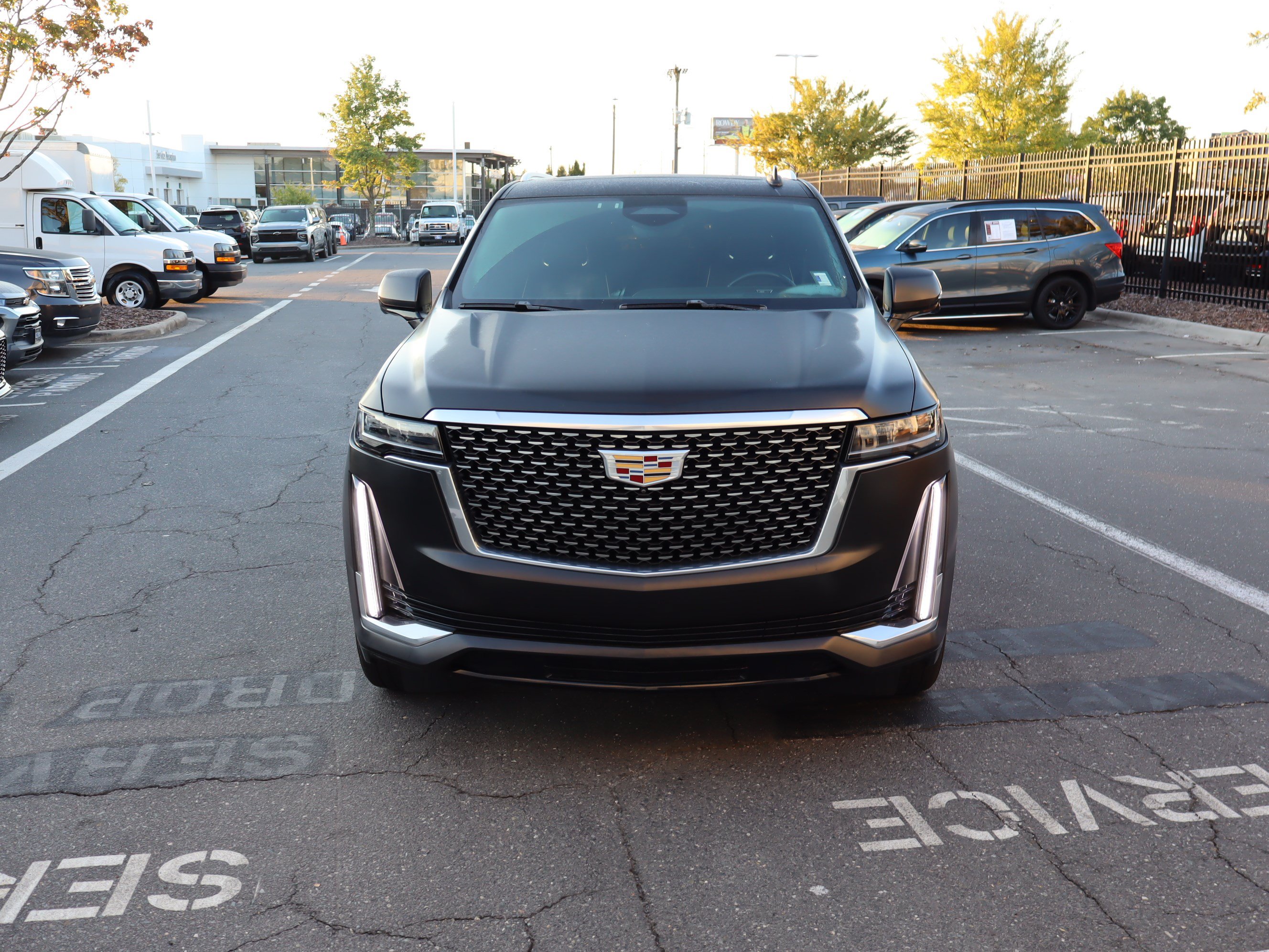 Used 2023 Cadillac Escalade ESV Premium Luxury AWD/4WD image 15