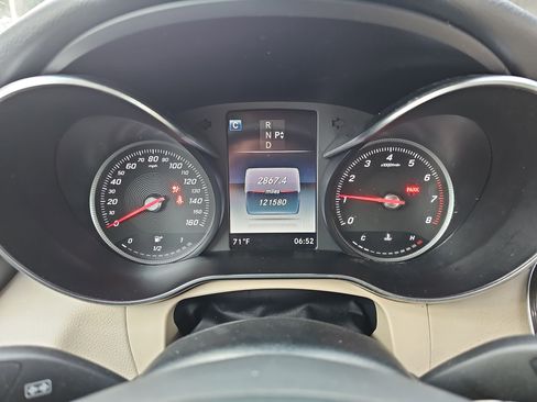 Used 2018 Mercedes-Benz GLC 300 image 21