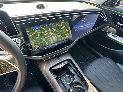 Certified 2024 Mercedes-Benz E 350 4MATIC Sedan w/ Airmatic Package image 31