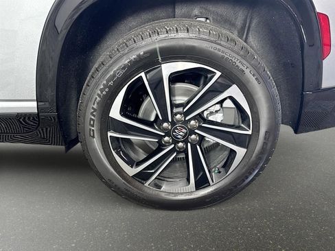 New 2026 Buick Enclave Sport Touring w/ Power Package FWD image 32