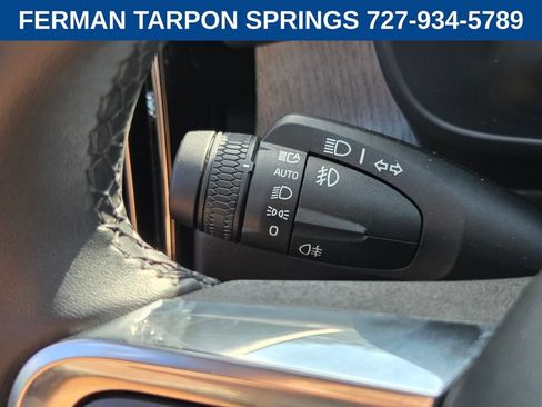 Certified 2026 Volvo XC40 B4 Plus w/ Protection Package Premier FWD image 32