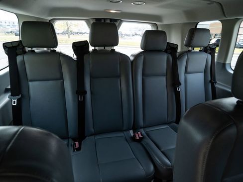 Used 2017 Ford Transit 350 XL image 28