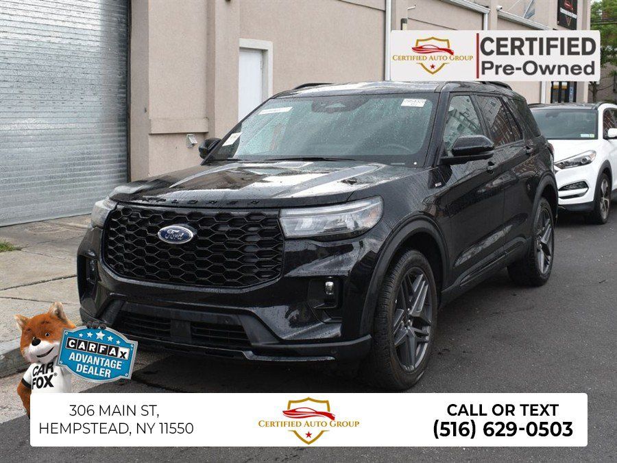 Used 2025 Ford Explorer ST-Line w/ ST-Line Street Pack AWD/4WD image 1