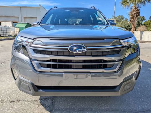 Certified 2025 Subaru Forester Premium image 9