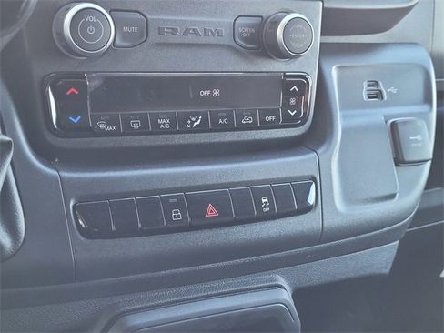 Used 2025 RAM ProMaster 2500 w/ Convenience Group image 11