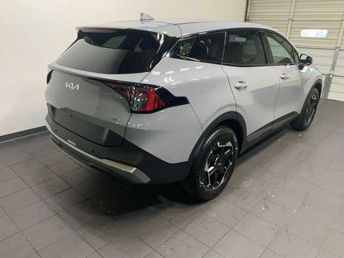 New 2026 Kia Sportage S image 3