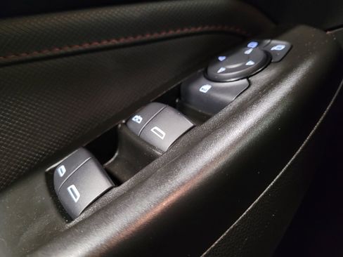 Used 2021 Chevrolet TrailBlazer RS FWD image 27