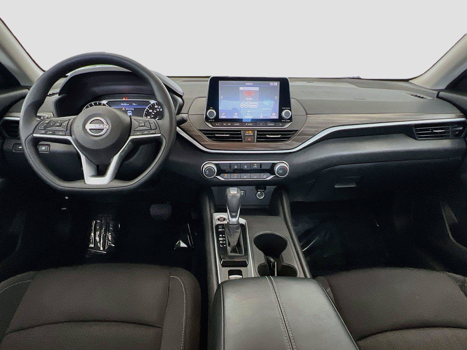Used 2025 Nissan Altima 2.5 SV AWD/4WD image 29