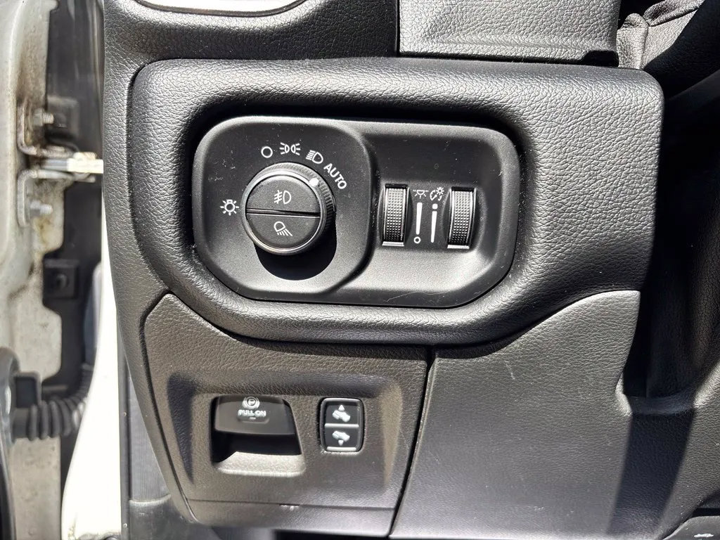 Used 2019 RAM 1500 Sport w/ Level 2 Equipment Group AWD/4WD image 15