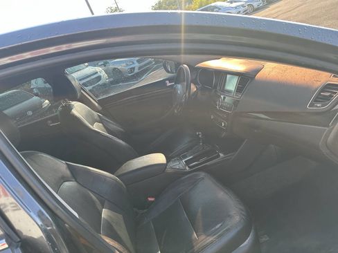 Used 2016 Kia Cadenza Premium image 18