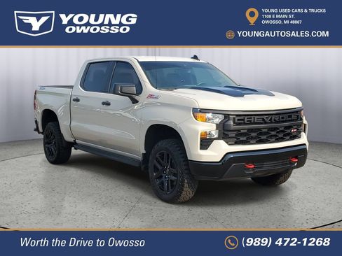 Used 2026 Chevrolet Silverado 1500 Custom Trail Boss AWD/4WD image 2