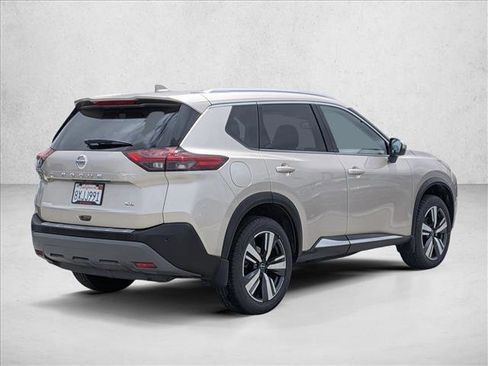 Used 2021 Nissan Rogue SL w/ Premium Package FWD image 5
