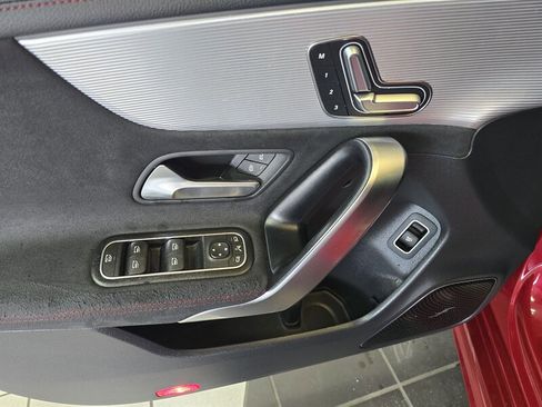 Used 2020 Mercedes-Benz CLA 250 image 18