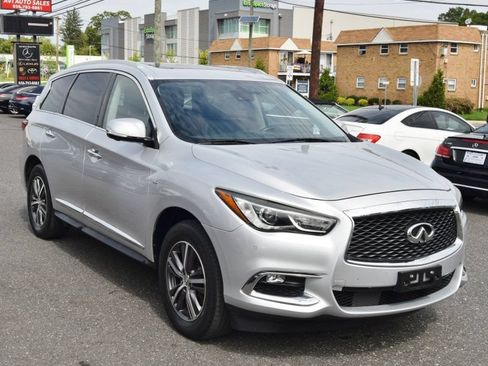 Used 2019 INFINITI QX60 Luxe w/ Essential Package AWD/4WD image 12