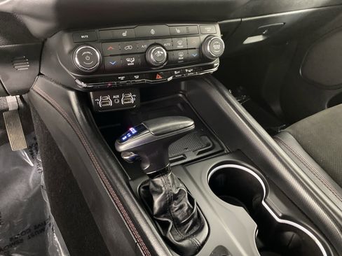 Used 2021 Dodge Durango R/T w/ Blacktop Package AWD/4WD image 31