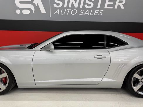Used 2010 Chevrolet Camaro SS image 15