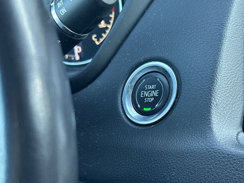 Used 2023 Cadillac XT4 Premium Luxury image 24