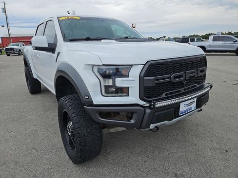Used 2019 Ford F150 Raptor w/ Equipment Group 802A Luxury AWD/4WD image 11