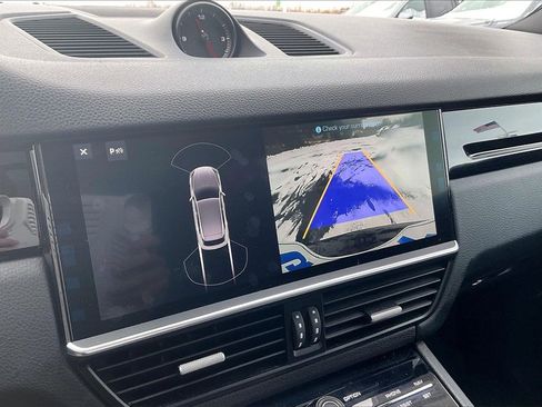 Used 2019 Porsche Cayenne image 17
