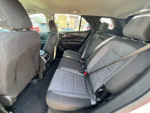 Used 2022 Chevrolet Equinox LT AWD/4WD image 21