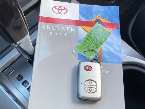 Used 2015 Toyota 4Runner Limited image 32