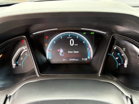 Used 2019 Honda Civic EX image 18
