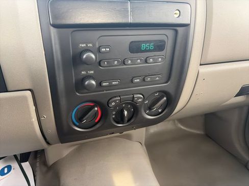 Used 2004 GMC Canyon W/T RWD image 17