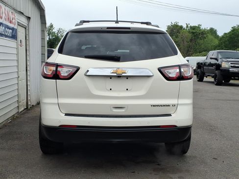 Used 2013 Chevrolet Traverse LT w/ LPO, 'HIT The Road' Package FWD image 4