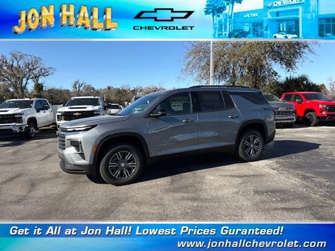 New 2026 Chevrolet Traverse LT image 3