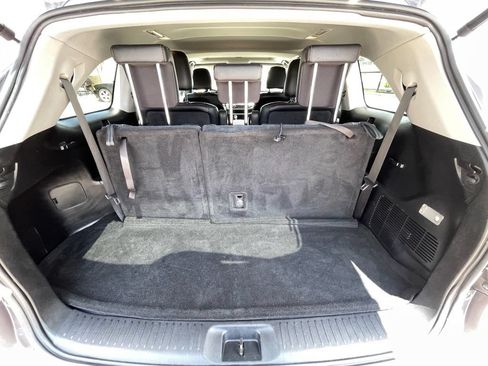 Used 2017 Toyota Highlander XLE FWD image 32