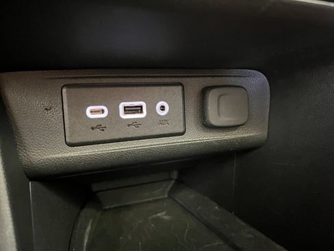 Used 2023 Buick Encore GX Select w/ Experience Buick Package FWD image 27