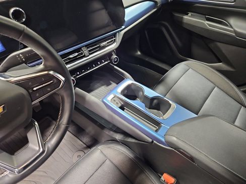 Used 2024 Chevrolet Equinox EV LT FWD image 19