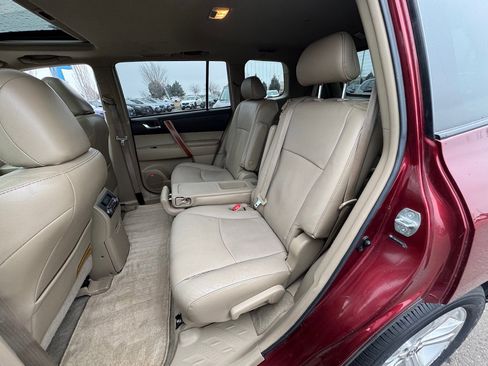 Used 2010 Toyota Highlander Limited image 38