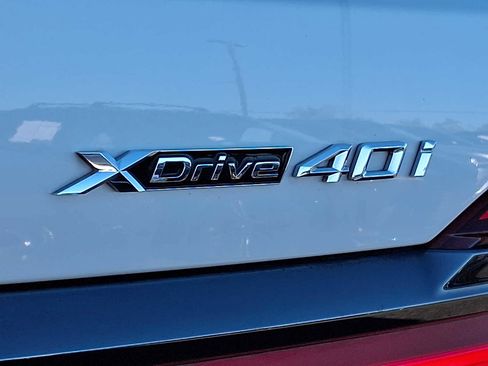 Used 2021 BMW X7 xDrive40i w/ M Sport Package AWD/4WD image 34