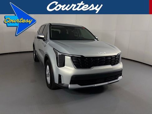 New 2026 Kia Sorento LX FWD image 1