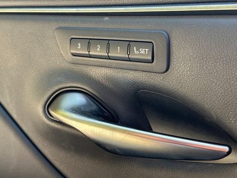 Used 2023 Lexus ES 300h w/ Premium Package FWD image 12