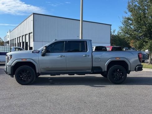 Used 2025 GMC Sierra 2500 AT4 w/ AT4 Premium Plus Package image 3