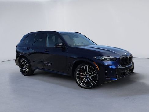 New 2026 BMW X5 M60i w/ M Sport Professional Package image 2