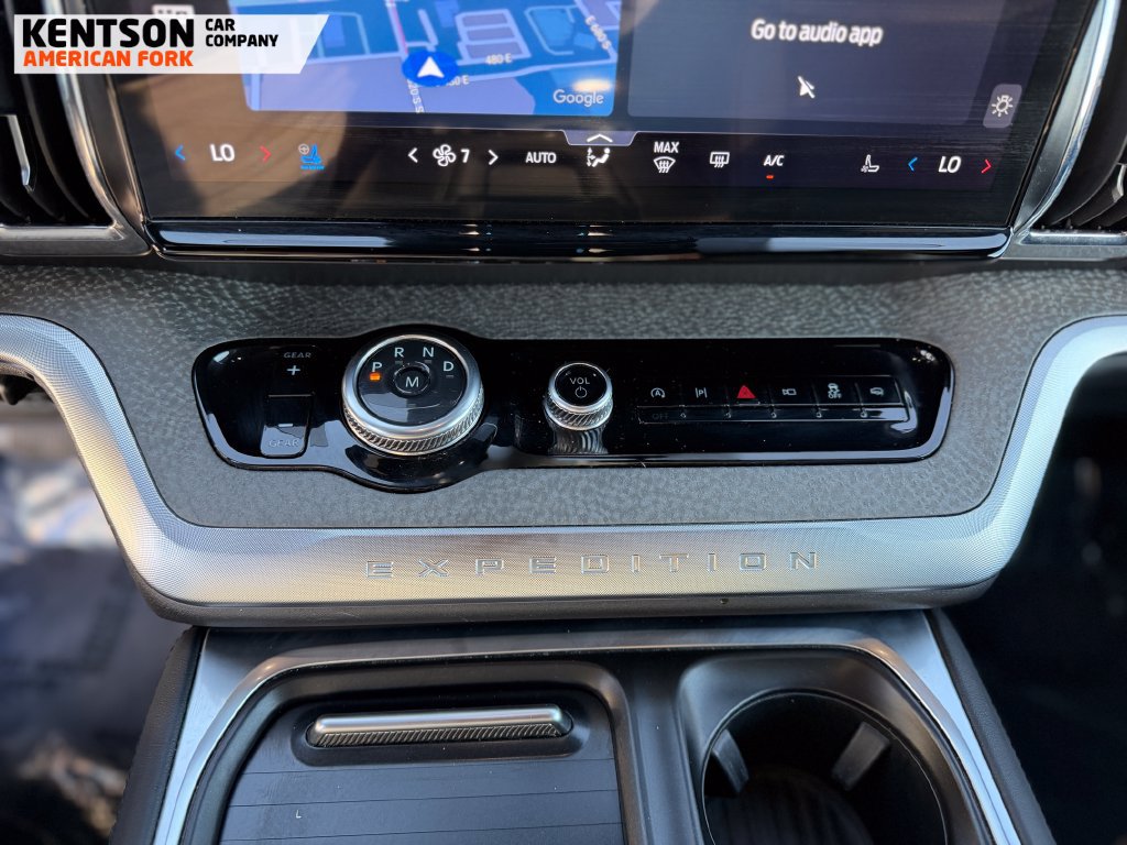 Used 2025 Ford Expedition Tremor AWD/4WD image 18