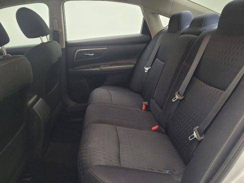 Used 2018 Nissan Altima 2.5 SV FWD image 18