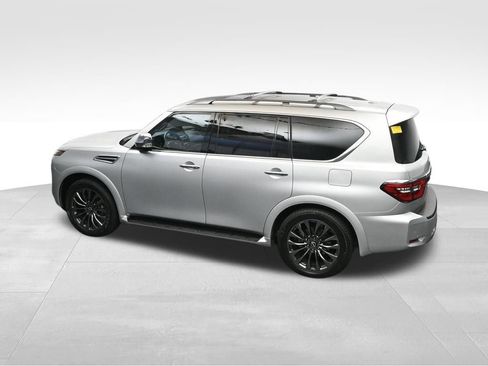Used 2023 Nissan Armada Platinum w/ Captain's Chairs Package RWD image 20