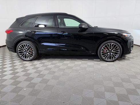 Used 2025 Audi SQ5 Premium Plus w/ Premium Plus Package AWD/4WD image 8