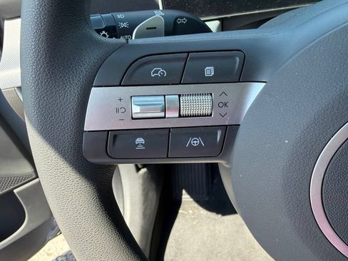 Used 2025 Hyundai Sonata SEL FWD image 13