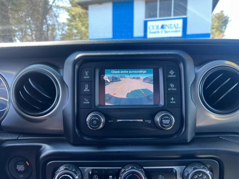 Used 2021 Jeep Gladiator Sport w/ Trailer Tow Package image 26