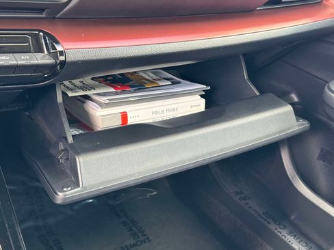 Used 2023 Toyota Prius Prime SE image 30