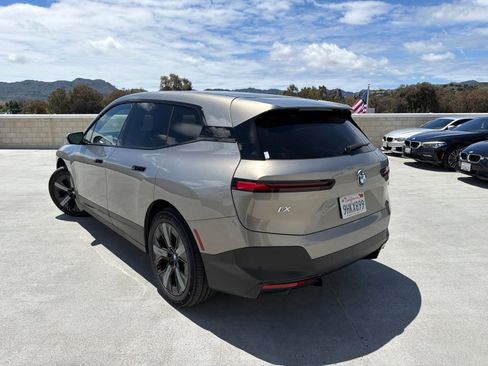 Certified 2024 BMW iX xDrive50 w/ Convenience Package AWD/4WD image 2